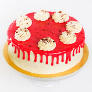 Red Velvet Frosting Cake