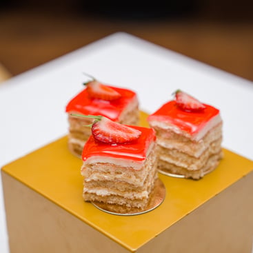 Mini Strawberry Gateaux