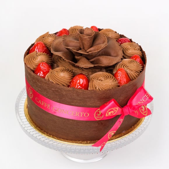 Strawberry & Chocolate Gateaux