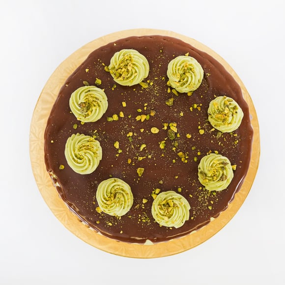 Vegan Pistachio Frosting Cake